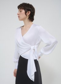 Calliope CROISÉ AVEC CEINTURE - Camicetta - blanc