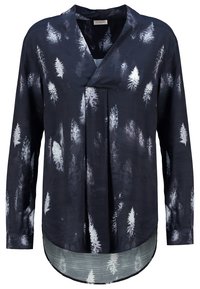 Blouse à manches longues bleu foncé avec un motif d'arbre. Confectionnée en tissu lisse, elle présente un pli à l'avant et un ourlet arrondi.