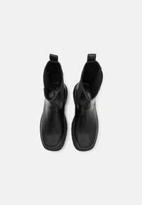 Simmi London FINLAY - Gležnjarji s platformo - black