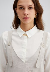 Touché Privé BUTTON DETAILED  - Maxi dress - hellgrau