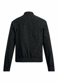 Schwarze, leichte Jacke mit subtilem diagonalen Muster, elastischem Bund und langen Ärmeln, von hinten gezeigt.