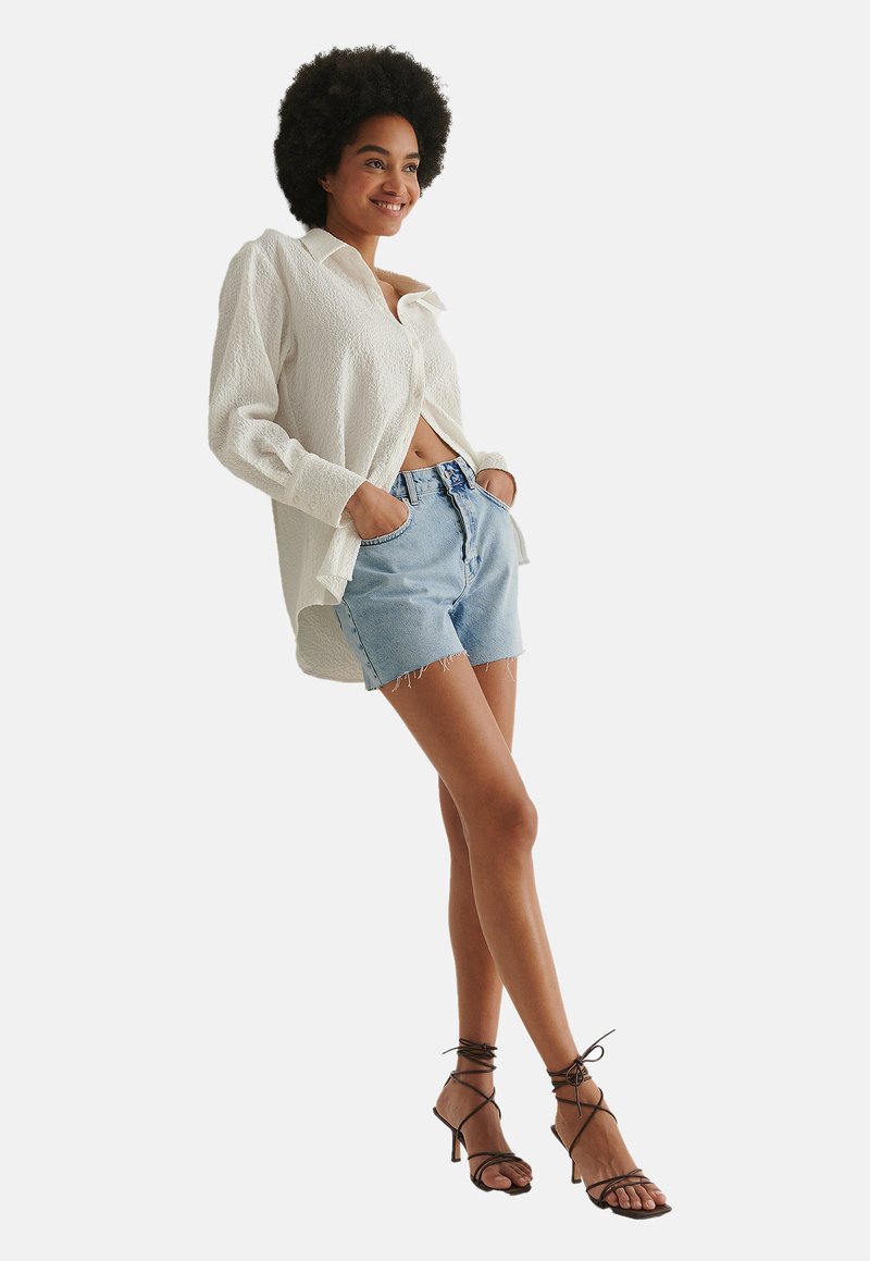 NA-KD Jeansshort blauw