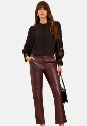 Blusa - black
