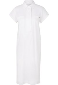 Abito bianco con colletto, maniche corte, apertura frontale e una tasca sul petto. Materiale liscio e leggero con una vestibilità rilassata.