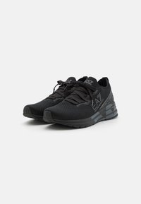 EA7 Emporio Armani CRUSHER DISTANCE UNISEX - Sneakers basse - black/asphalt grey