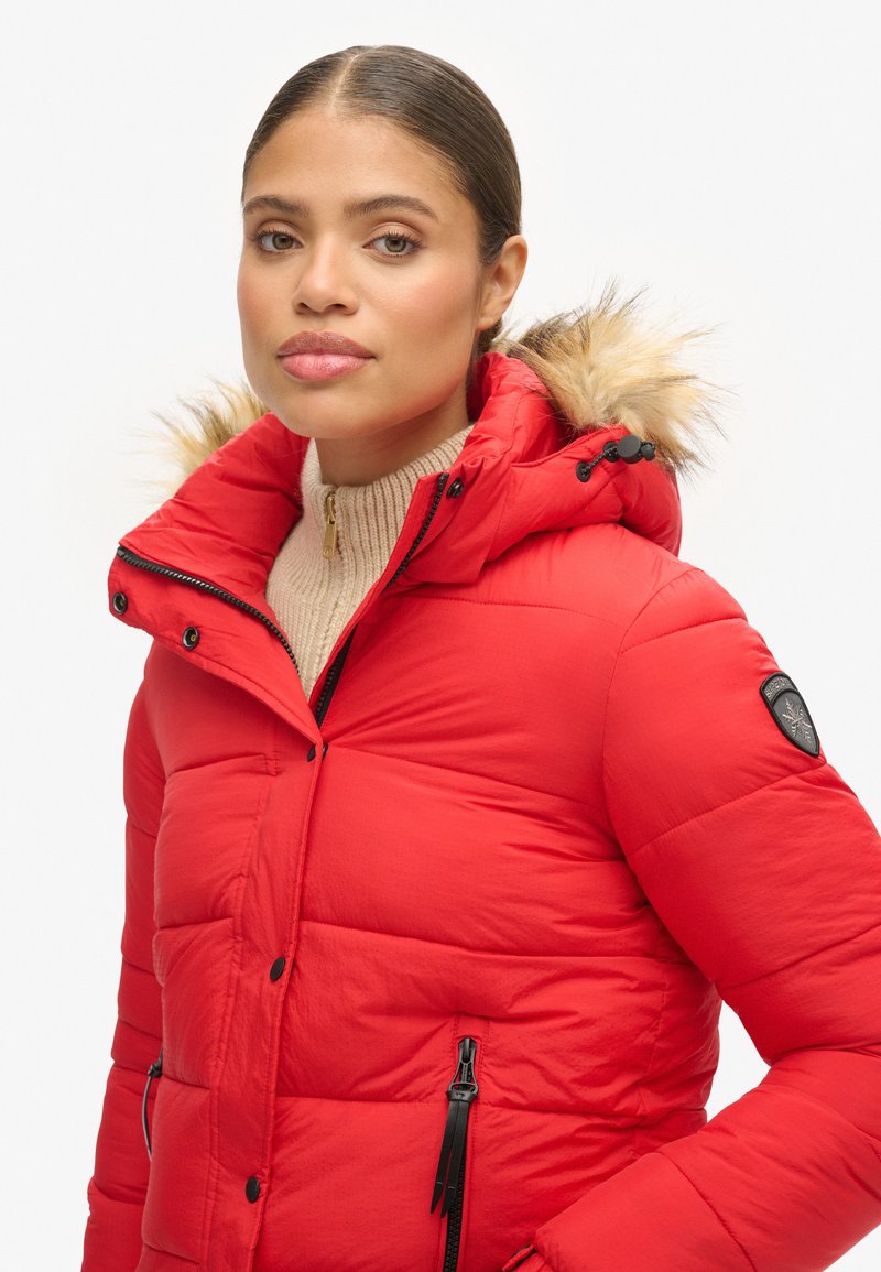 Zalando Winterjacke Superdry Rot Superdry PUFFER Winterjacke High