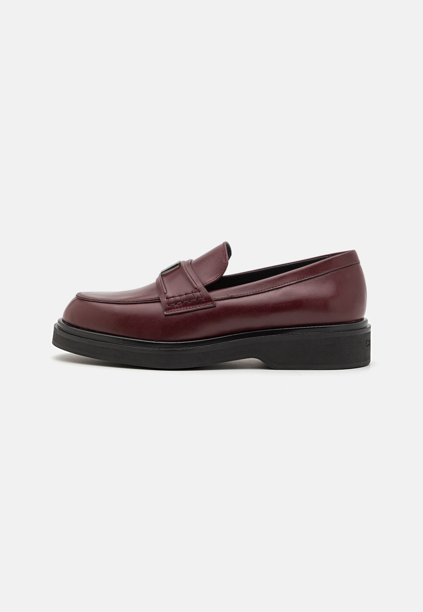 Calvin Klein Men\'s Vibrant Red Slip-On Loafers Buy Calvin Klein Men Solid Slip On Shoes - NNNOW.com main image 2
