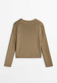 Khaki brązowy sweter z długimi rękawami, prążkowaną strukturą i zaokrąglonymi ramionami. Posiada skróconą długość i bezszwowy design z tyłu.