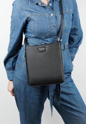 Paul Costelloe LATERALE - Cross body bag - black