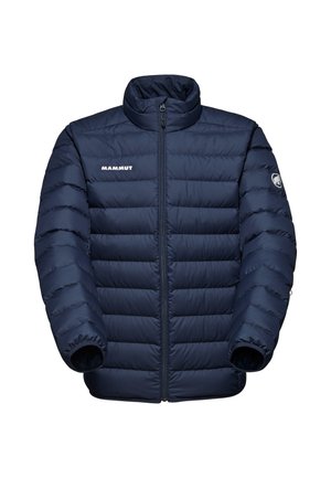 Granatowa kurtka puchowa z wysokim kołnierzem, pikowanym wzorem i zapięciem na zamek z przodu. Posiada logo na piersi i wzmocnione mankiety.