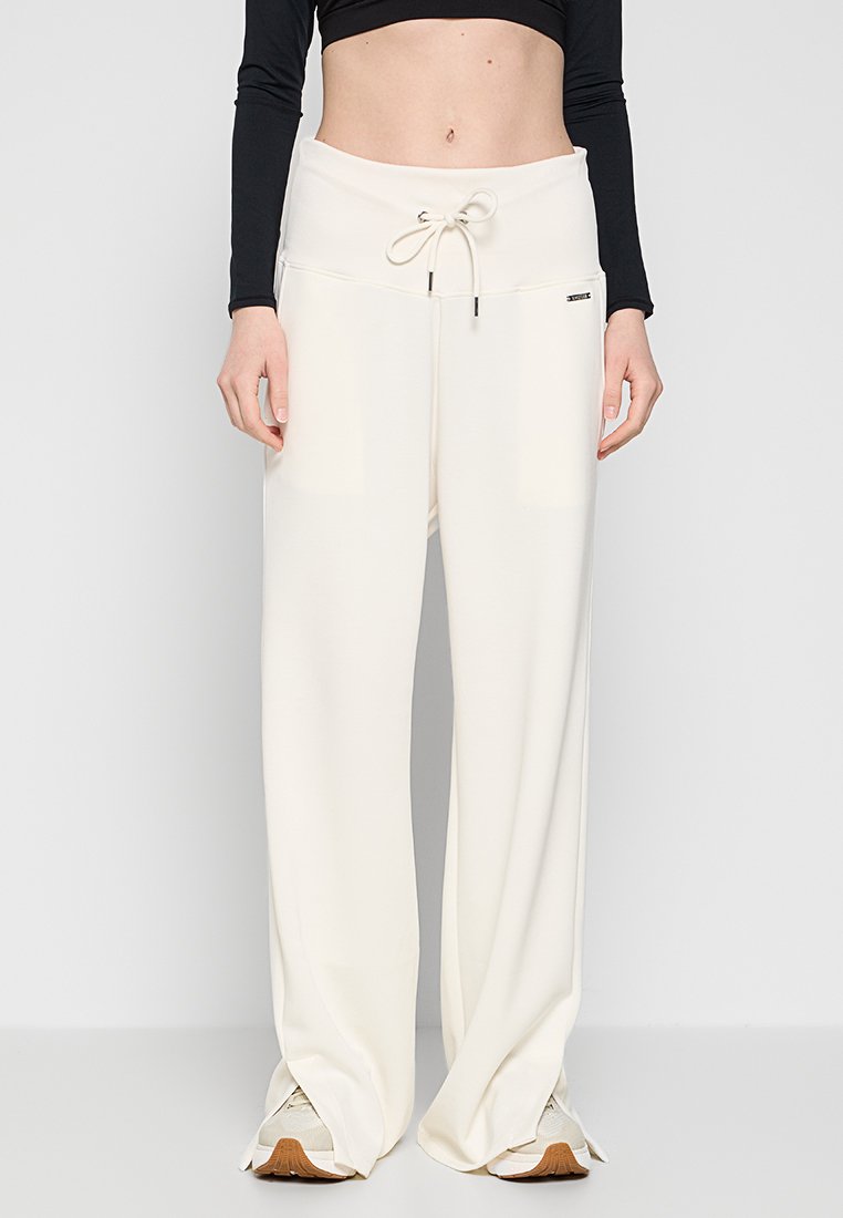 Stronger Trainingsbroek crème Stronger Trainingsbroek crème