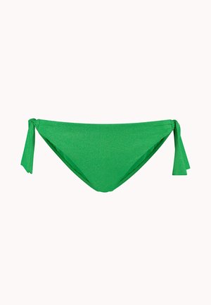 Jasnozielone damskie majtki od bikini z wiązaniami po bokach na jednolitym białym tle.