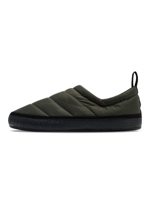 Slip-on gesteppten schwarzen Sneaker mit dicker strukturierter Sohle und gepolstertem Obermaterial, mit einer hinteren Zuglasche für einfaches Anziehen.