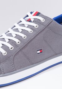 Tommy Hilfiger Tenisky - grey