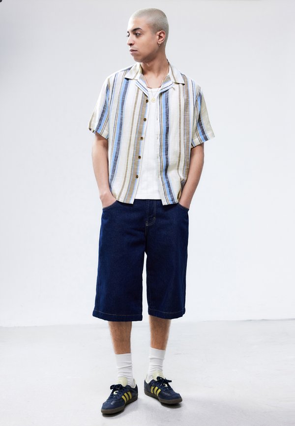 STRIPE GAUZE SHIRT - Shirt - ecru4