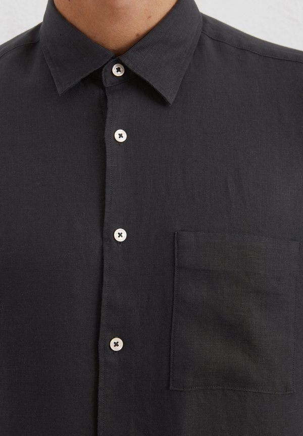 KENT COLLAR SHORT SLEEVES ONE RECTANGULAR CHEST POCKET STYLE - Shirt4