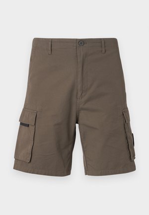 Bermudy cargo w oliwkowym kolorze, wykonane z bawełny, z dwiema kieszeniami bocznymi, z zapięciem na guzik i prostą nogawką.