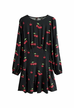 Robe noire à manches longues avec un imprimé cerise, taille froncée et jupe fluide. Fabriquée dans un tissu léger avec des poignets élastiques.