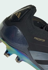 adidas Performance PREDATOR ELITE FT FG - Fotballsko til fast underlag - core black   carbon   gold metallic