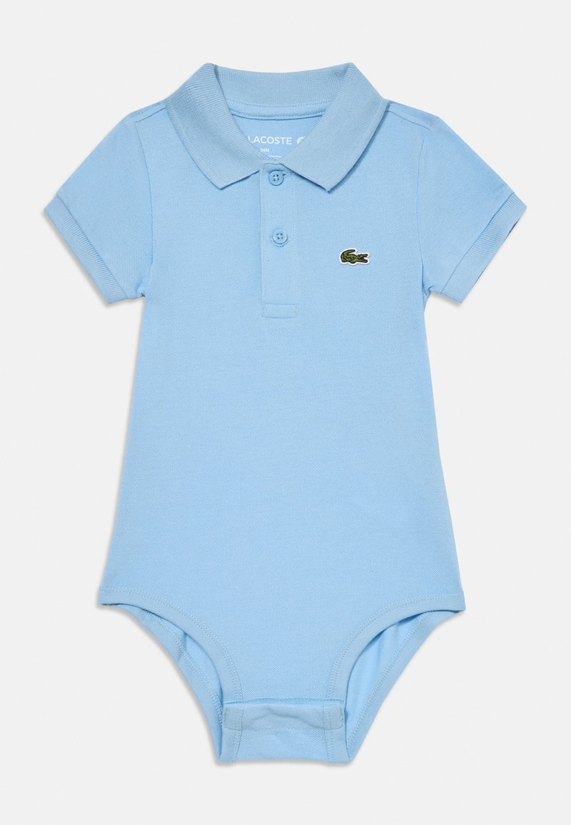 Jasnoniebieski body polo wykonane z bawełny, z kołnierzykiem, krótkimi rękawami, trzema guzikami oraz małym zielonym logo krokodyla.