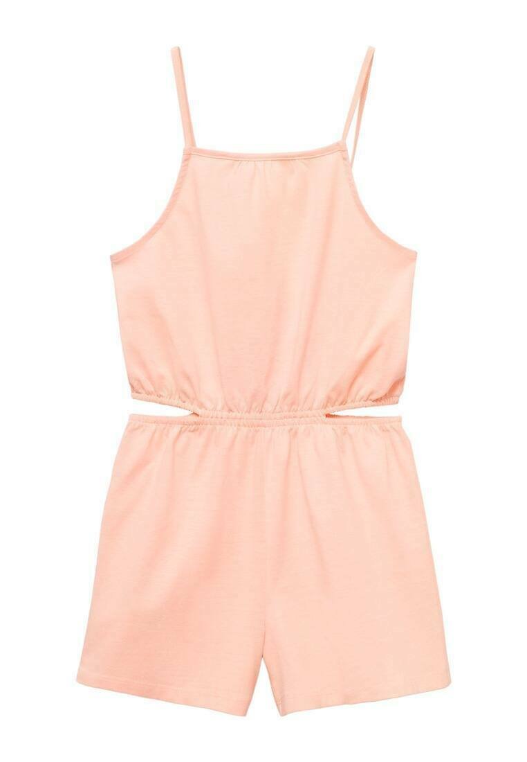 Rdeč oblaček v breskvasni barvi z tankimi naramnicami, elastičnim pasom in kratkimi hlačami. Gladka tekstura, preprost dizajn in brez vidnih vzorcev ali poudarkov.