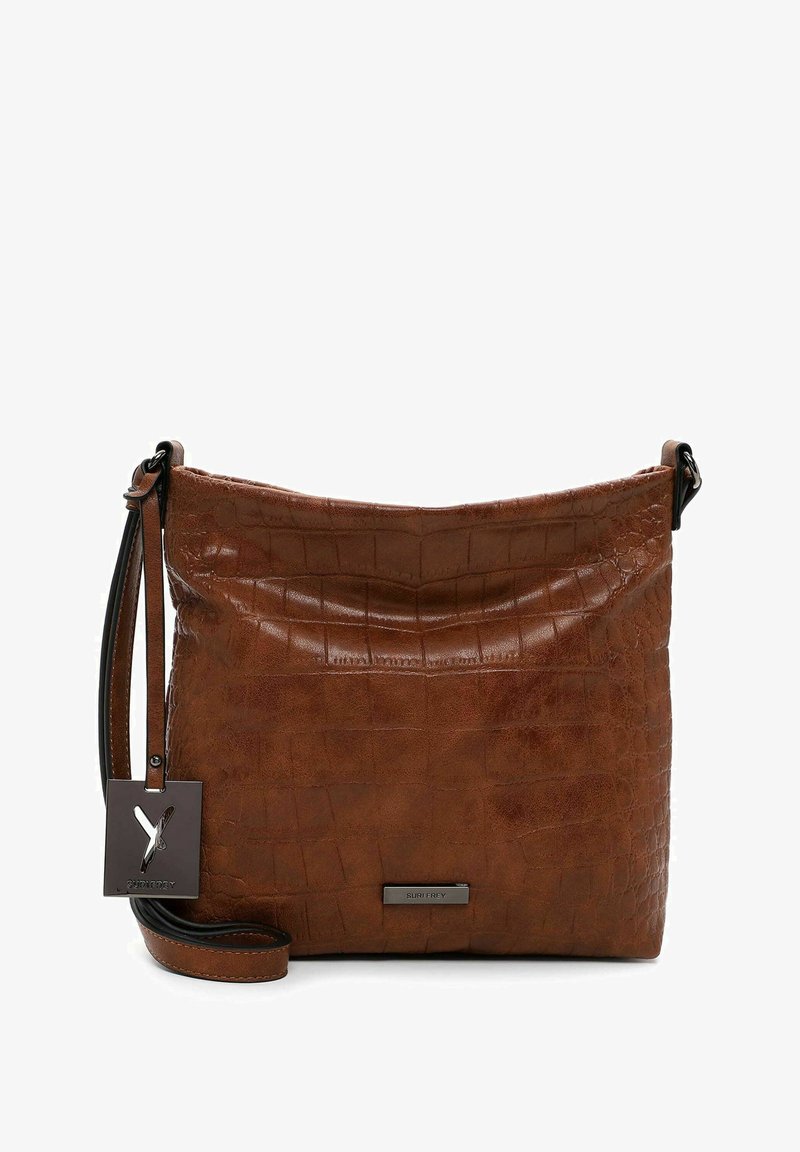 Bolso de hombro de cuero sintético marrón con un patrón de cocodrilo en relieve, correa ajustable y una placa de logo plateada en la parte frontal.