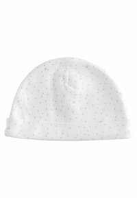 Hvid babyhue med små grå prikker og lyse beige stjernemønstre, der har en foldet kant for ekstra varme.