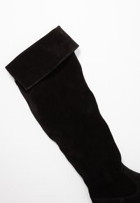 Tamaris Botas mosqueteras - black