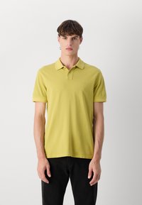 BOSS PRIME - Bluză polo - bright yellow