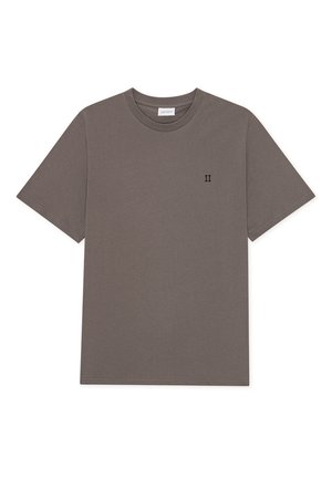 Šedé bavlněné tričko s kulatým výstřihem a krátkými rukávy, s malým černým potiskem "II" na levé straně hrudi. Hladká textura.