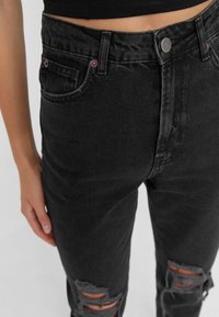 Stradivarius Vaqueros slim fit - black