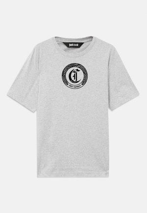 Grå bomull t-skjorte med korte ermer, med en svart sirkulær logo på brystet med designerslange og merkevarenavnet "Just Cavalli."