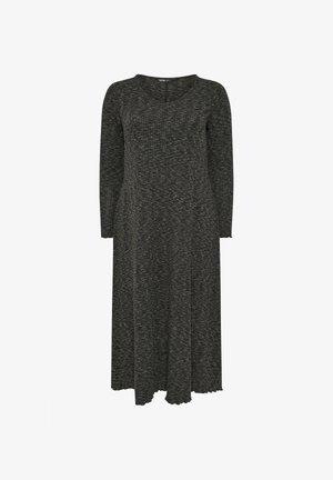 Robe en tricot à manches longues, gris foncé, avec un col rond et un ourlet légèrement évasé, arborant un motif texturé subtil.