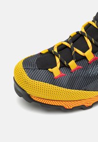 La Sportiva AEQUILIBRIUM HIKE GORE TEX - Pohodniški čevlji - yellow