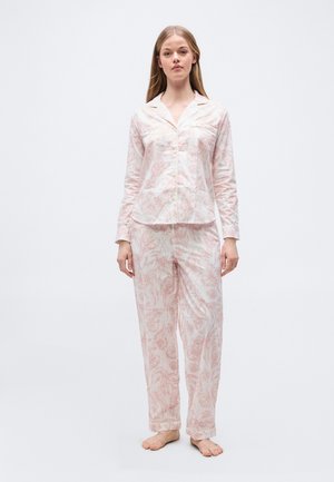 - Zestaw bielizny nocnej