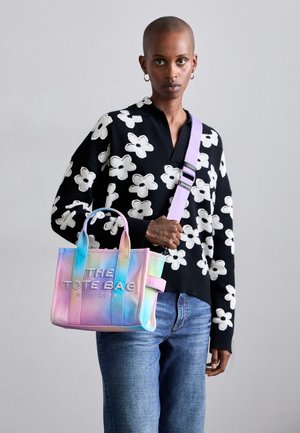 MARC JACOBS THE SMALL TOTE - Bolso de mano - blue multi