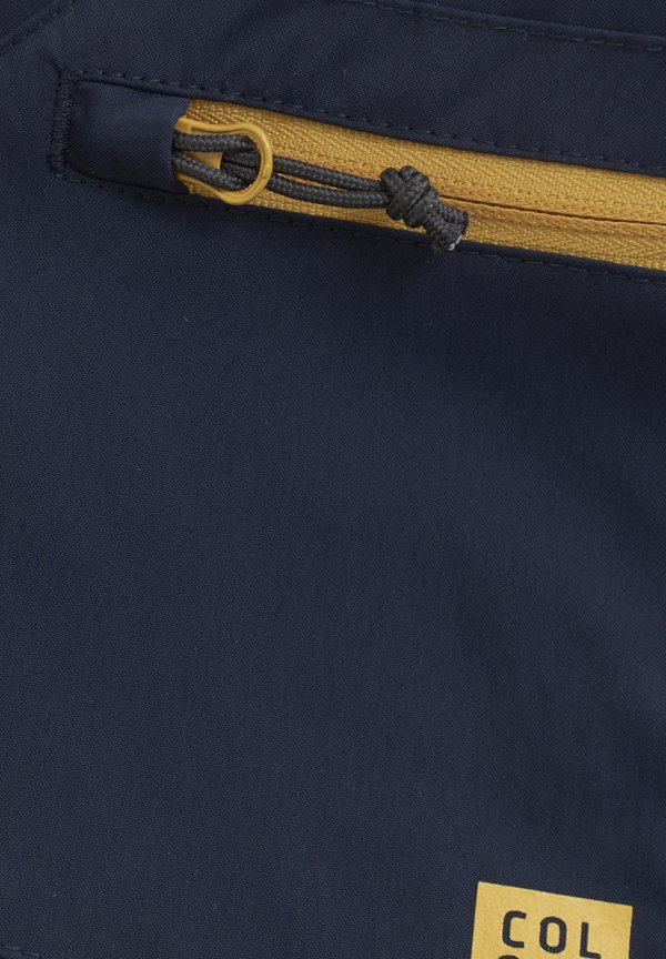 COShorts - Outdoor shorts - total eclipse3