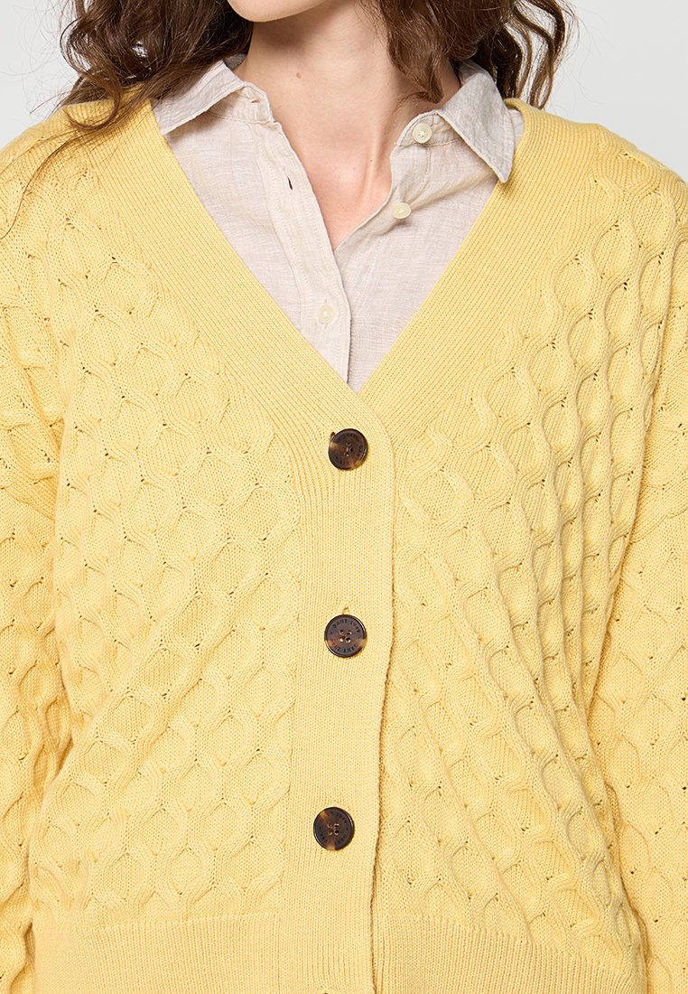 Strickjacke