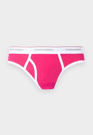 Caleçon pour homme rose avec bordure blanche et ceinture blanche affichant le nom de la marque "DSQUARED2" en lettres argentées.