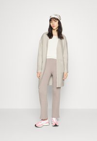 Selected Femme DARLA - Gilet - birch