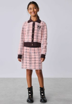 Baker by Ted Baker, 2 PIECE CHECK KNITTED TOP & SKIRT CO-ORD SET - Neuletakki - pink brown