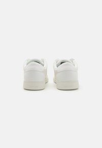 Thumbnail Image 3