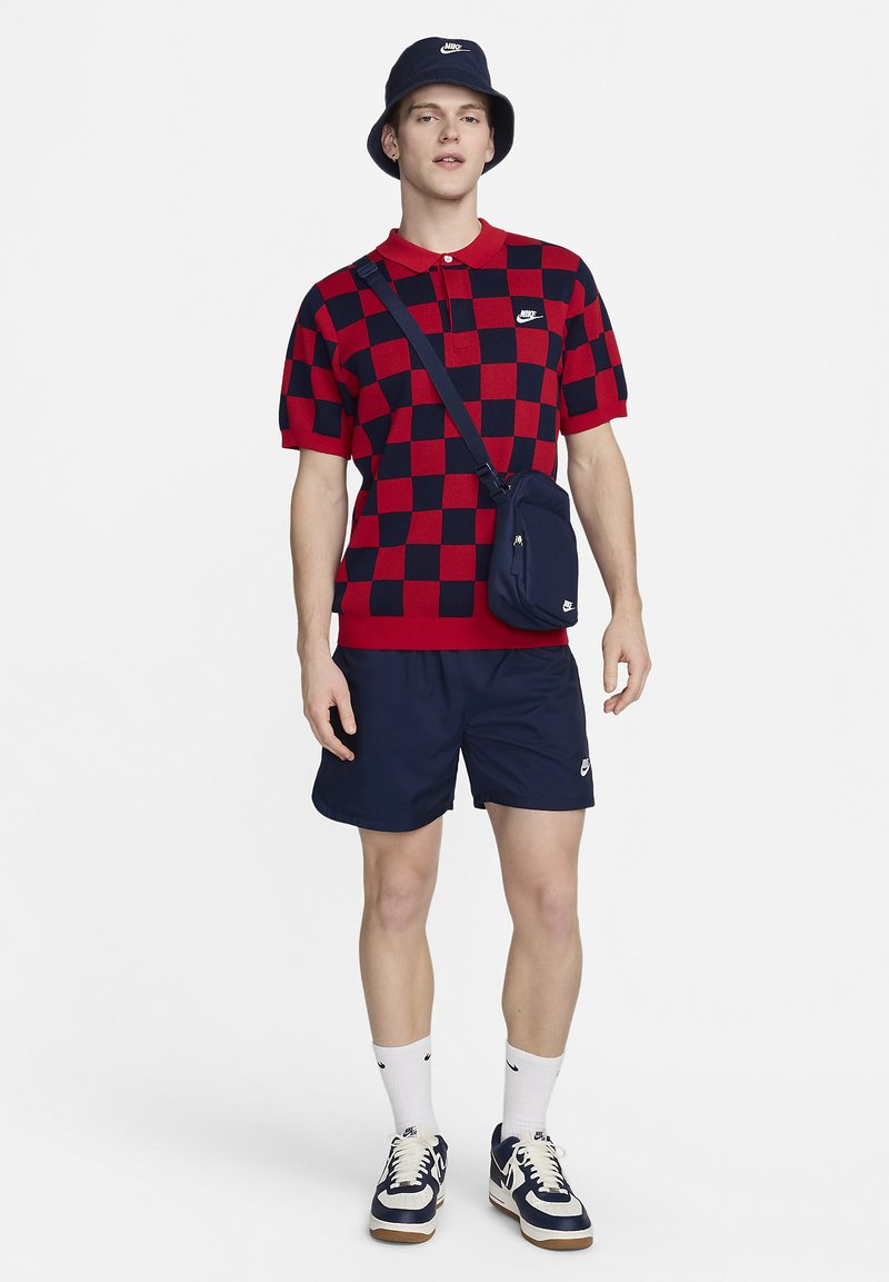 Nike Sportswear Poloshirt rood