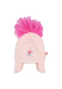 Bonnet tricoté rose clair avec un grand pompon en tulle rose, des rabats pour les oreilles, et un patch transparent en forme de fleur avec des accents de paillettes.