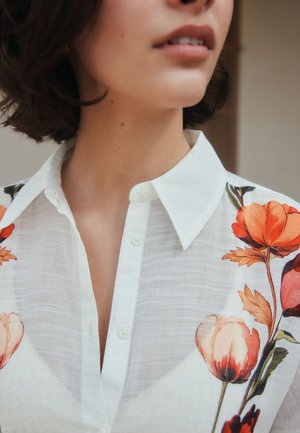 Next COVER-UP - Dodatek za na plažo - white/green