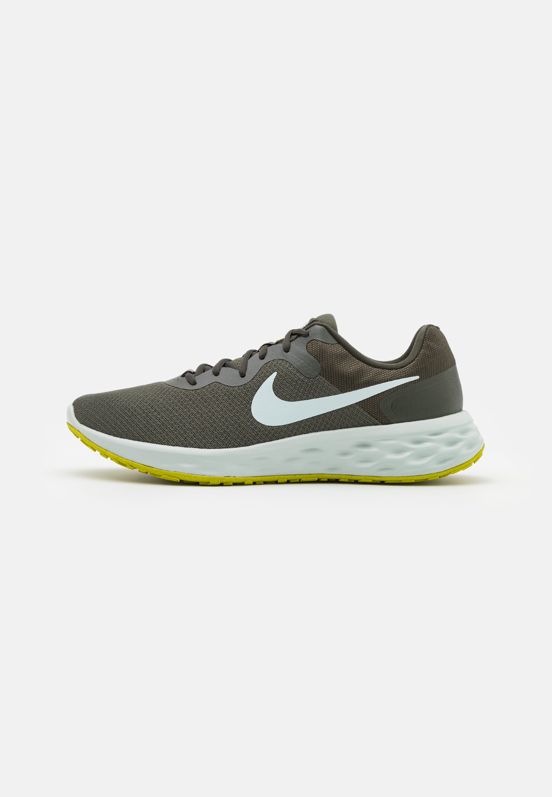Nike Performance REVOLUTION 6 - Zapatillas de running neutras - cargo silver/yellow - Zalando.es