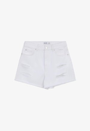 Shorts in denim bianco con orlo sfilacciato, dettagli strappati e tasche tradizionali. Chiusura con bottone in metallo e zip.