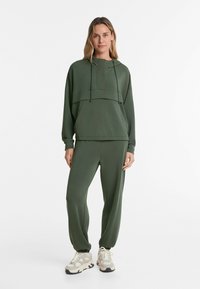 OYSHO SOFT-TOUCH WITH ZIP - Melegítőfelső - mottled dark green