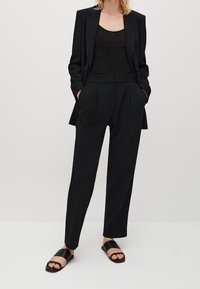 Massimo Dutti Chino - black