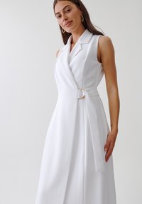 TUSSAH ALONDRA MIDI - Vapaa-ajan mekko - white